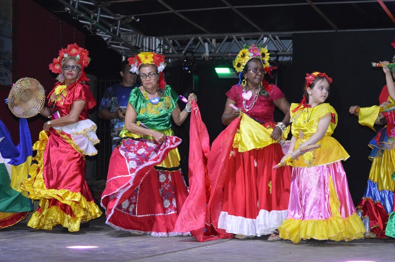 Associação São tiago maior Natal cultural Mostra de folclore grupo Carimbo flor da amizade