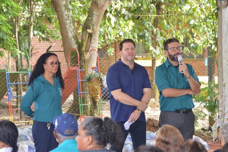 Entrega de 500 Cestas Básicas ás Famílias Carentes